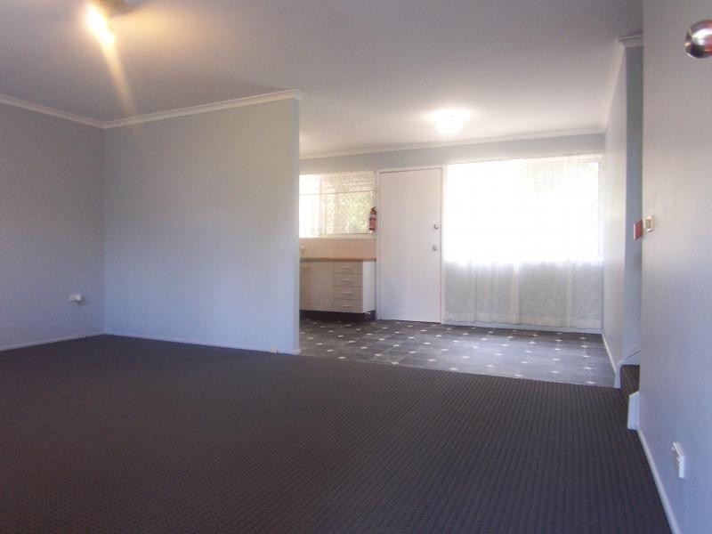 10 Maitland Street, Churchill QLD 4305