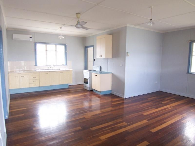 2a Cemetery Road, Ipswich QLD 4305