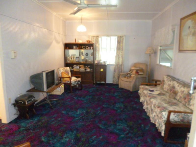 1 Chester Street, Brassall QLD 4305