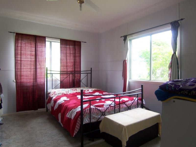 24 Liverpool Street, North Ipswich QLD 4305