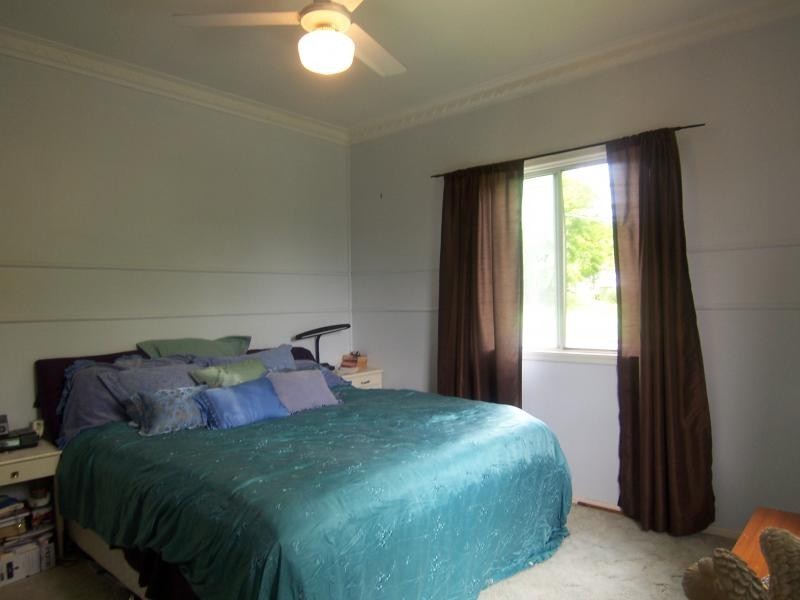 24 Liverpool Street, North Ipswich QLD 4305