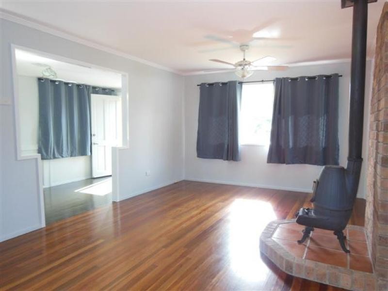 16 Mornington Cres, One Mile QLD 4305