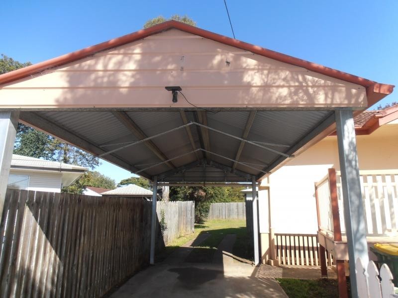 7 Roe Street, Leichhardt QLD 4305