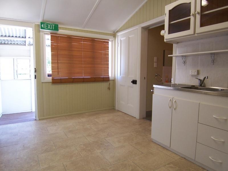 45 Warwick Road, Ipswich QLD 4305