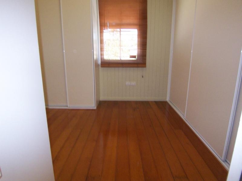45 Warwick Road, Ipswich QLD 4305