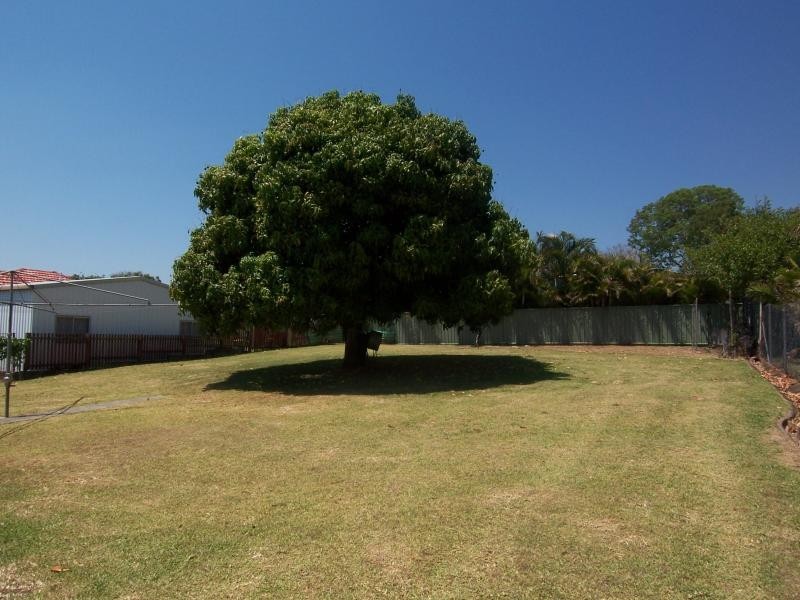 165 Glebe Road, Silkstone QLD 4304