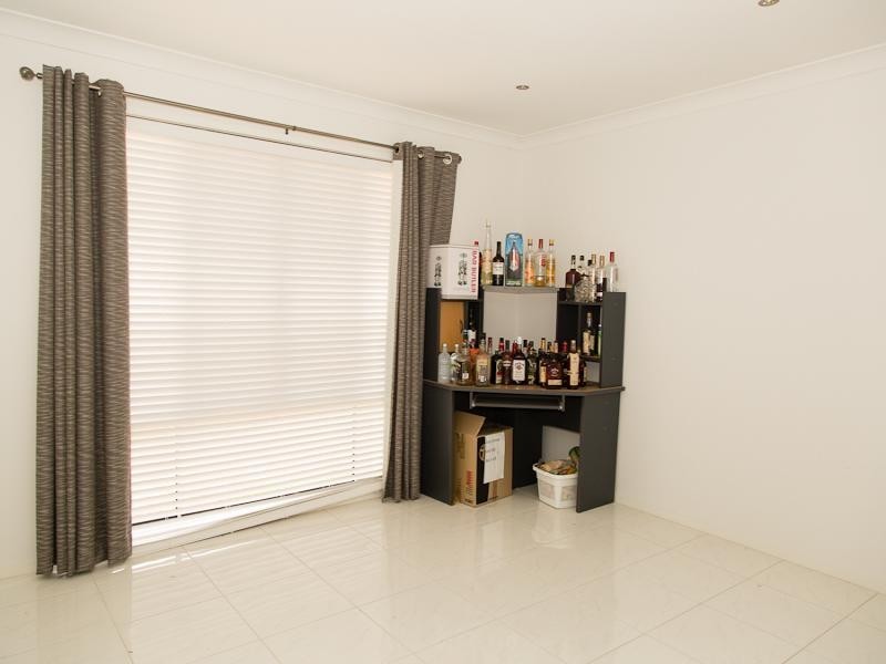17 Claydon Pl, Rosewood QLD 4340
