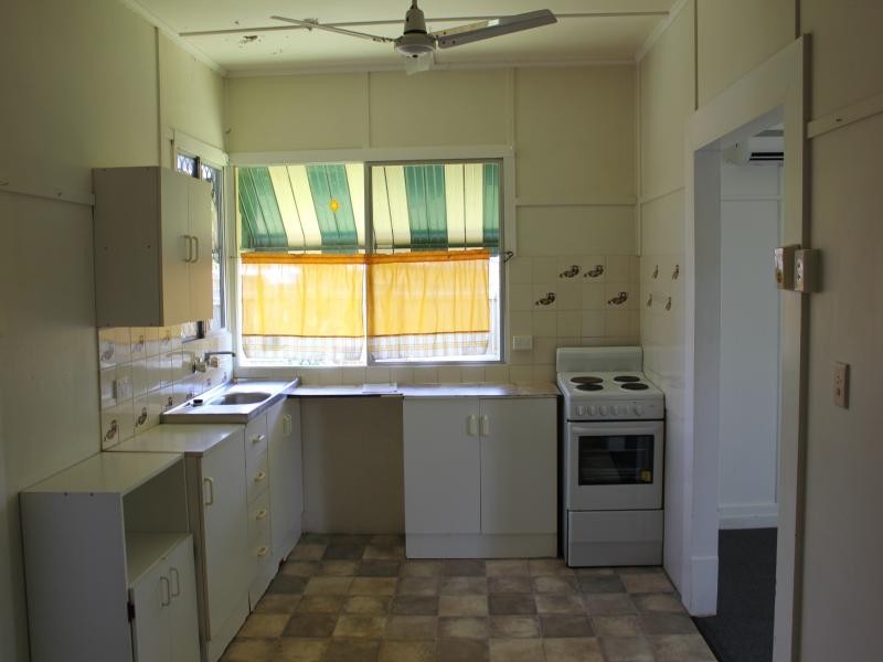 19 Chubb Street, One Mile QLD 4305