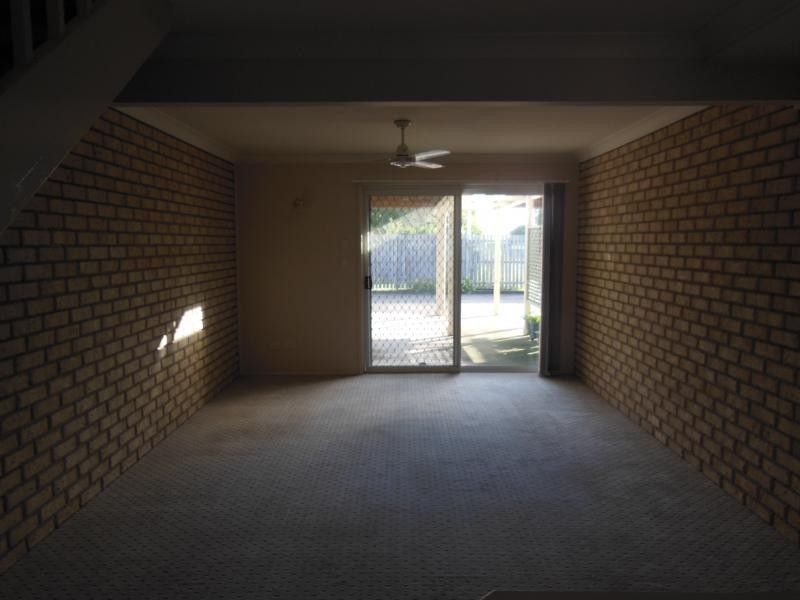 5/16 Lindsay Street, Bundamba QLD 4304