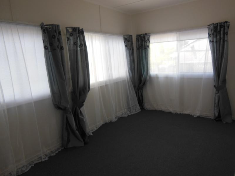 19 Chubb Street, One Mile QLD 4305