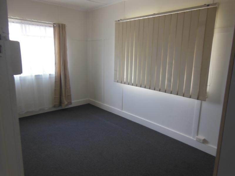 19 Chubb Street, One Mile QLD 4305