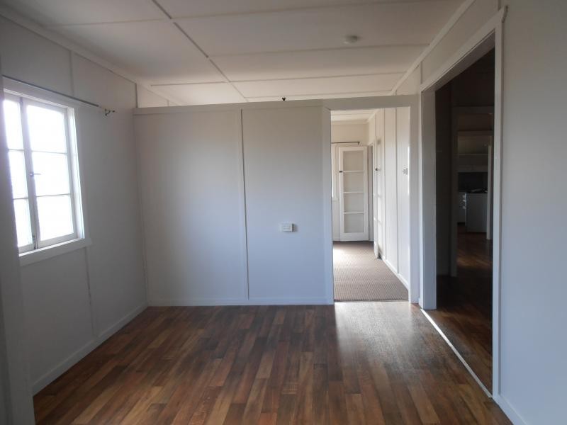 1/15 South Street, Ipswich QLD 4305