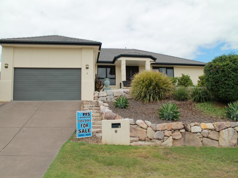 5 Falcon Ct, Flinders View QLD 4305