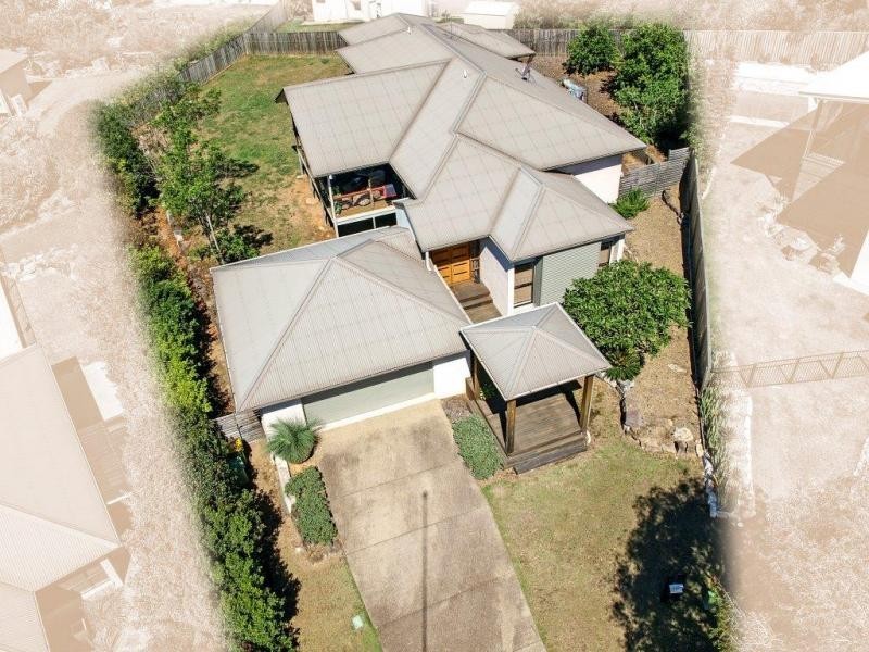 10 Mountain Ash Pl, Brookwater QLD 4300