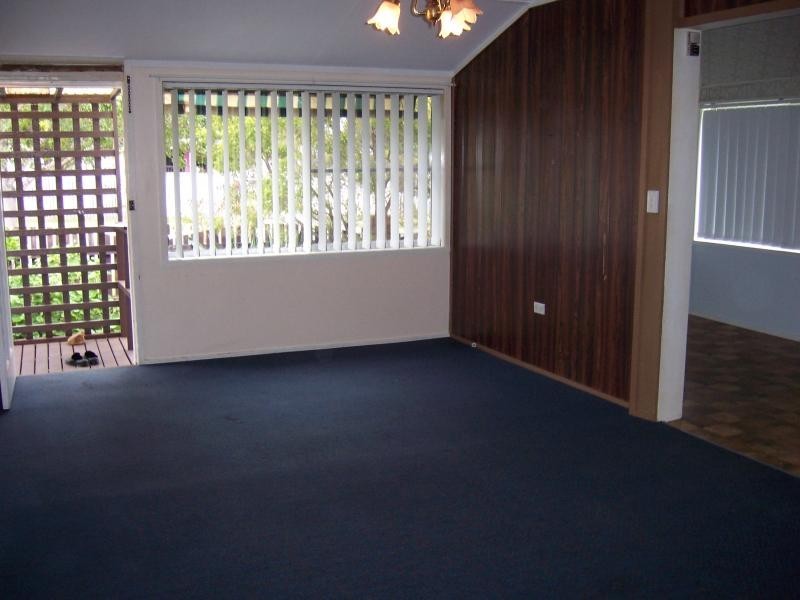 42 Cole Street, Silkstone QLD 4304