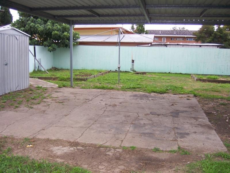 42 Cole Street, Silkstone QLD 4304