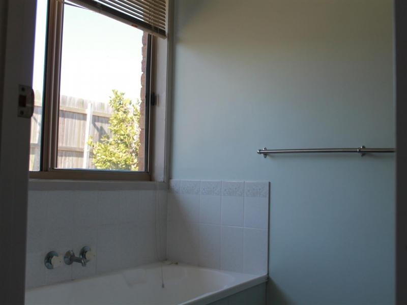 8a McGreavy Street, One Mile QLD 4305