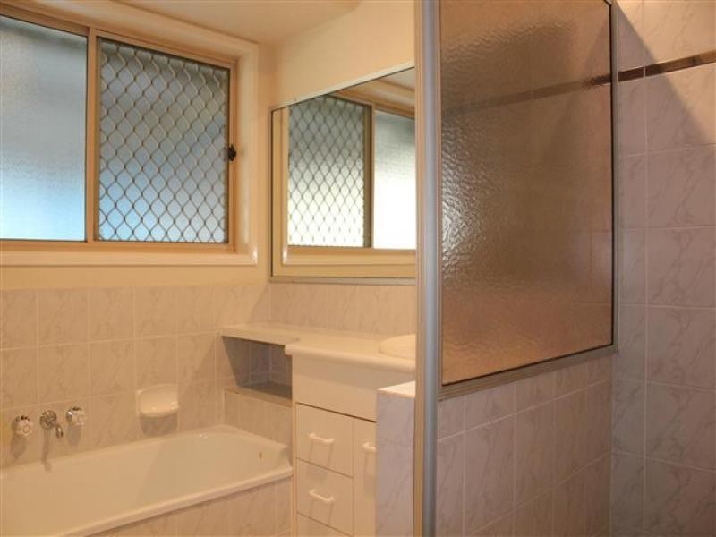 76 Jacaranda Street, Yamanto QLD 4305