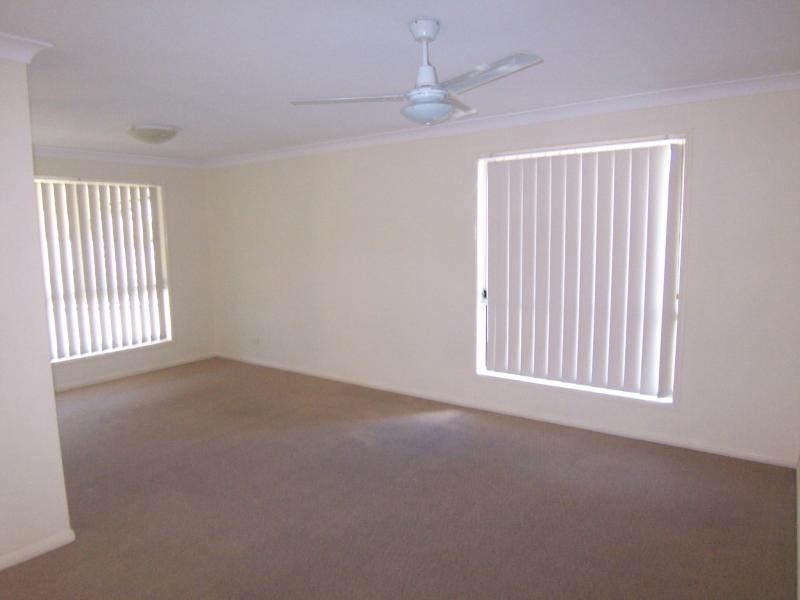 17 Tulipwood Close, Brassall QLD 4305