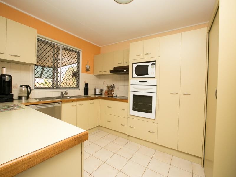 30 Warrawong Street, Eastern Heights QLD 4305