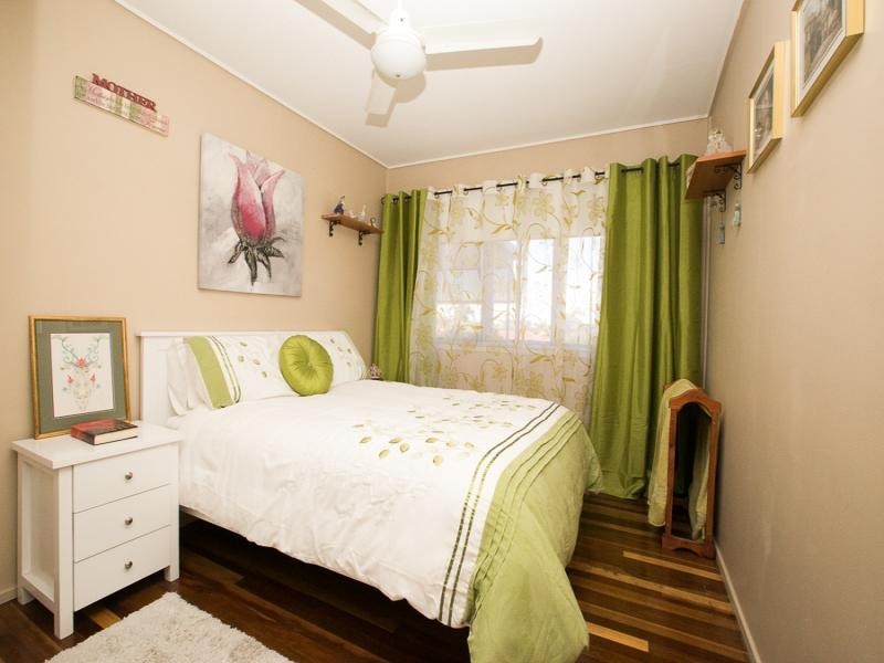 30 Warrawong Street, Eastern Heights QLD 4305