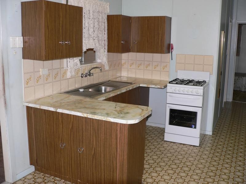 1 Simmons Street, North Ipswich QLD 4305