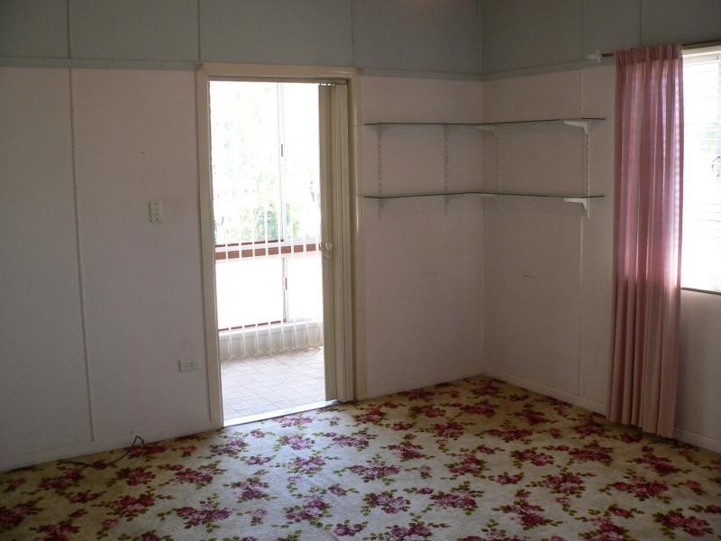 1 Simmons Street, North Ipswich QLD 4305