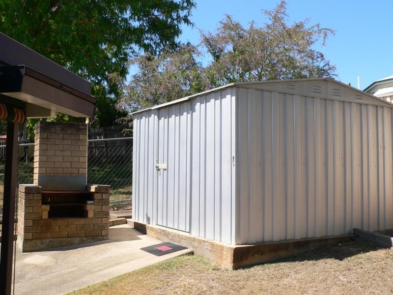 1 Simmons Street, North Ipswich QLD 4305