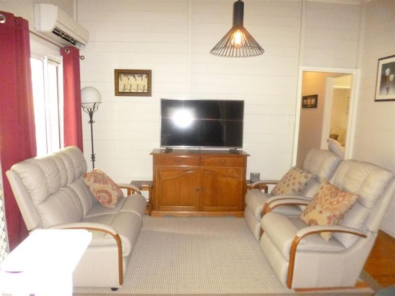 53 Hill Street, North Ipswich QLD 4305