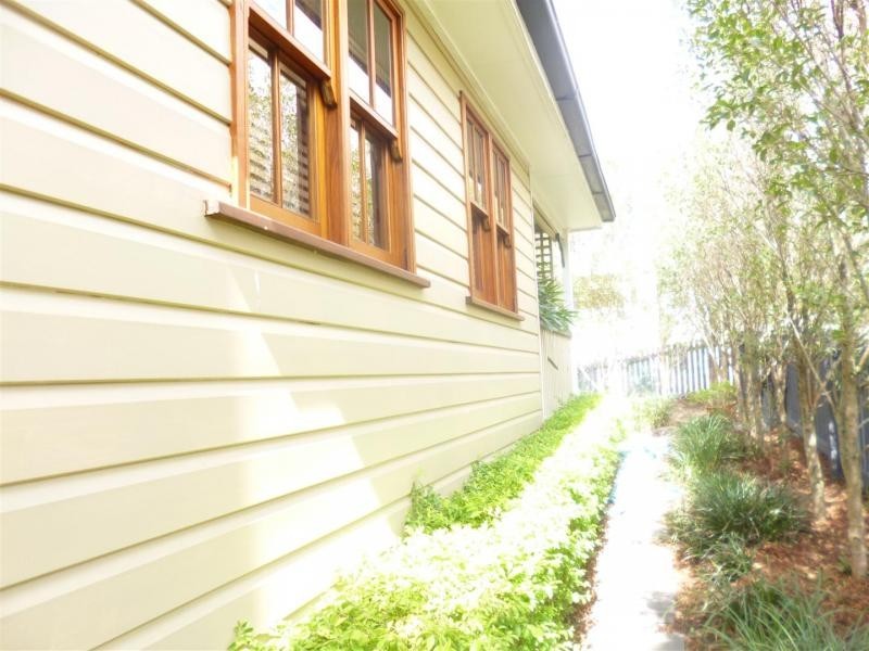 53 Hill Street, North Ipswich QLD 4305