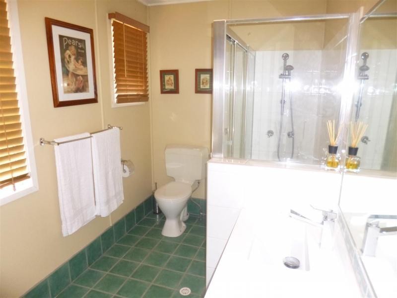 53 Hill Street, North Ipswich QLD 4305