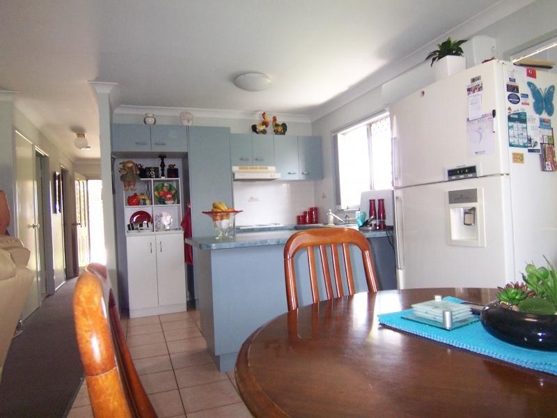 1 and 2 /10 Jocelyn Court, Raceview QLD 4305