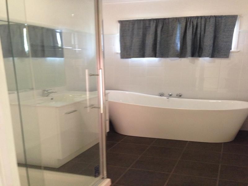 23 Warrawong Street, Eastern Heights QLD 4305