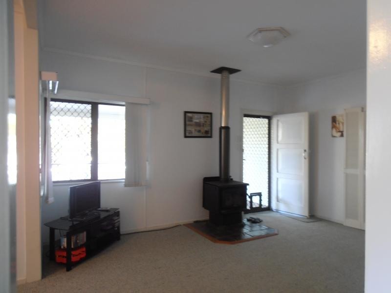 5 Cramb Street, Eastern Heights QLD 4305