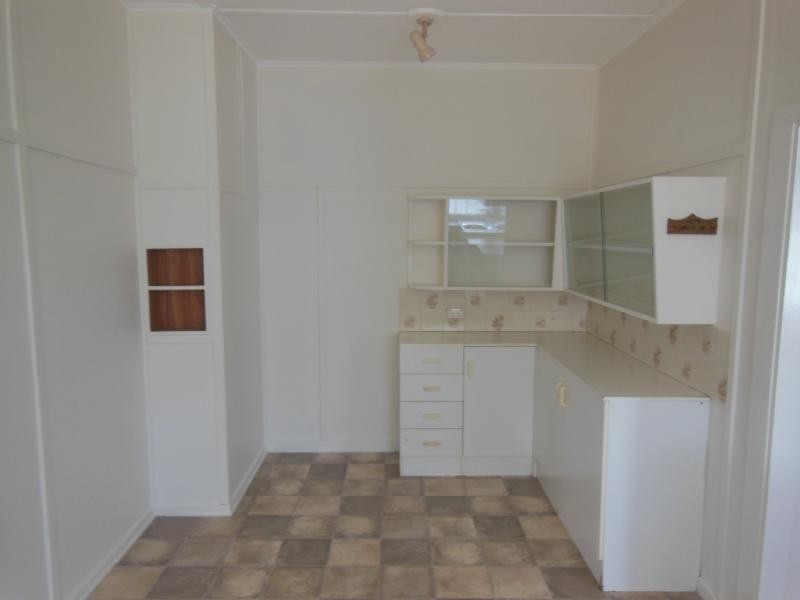 19 Chubb Street, One Mile QLD 4305
