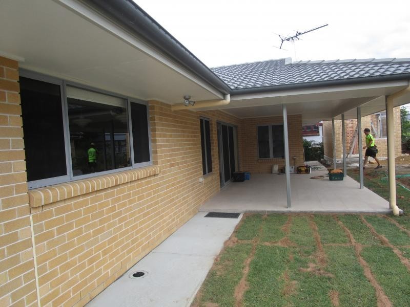 72 Blackstone Road, Silkstone QLD 4304