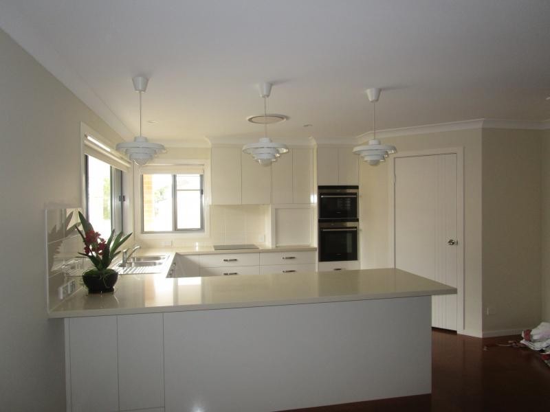 72 Blackstone Road, Silkstone QLD 4304