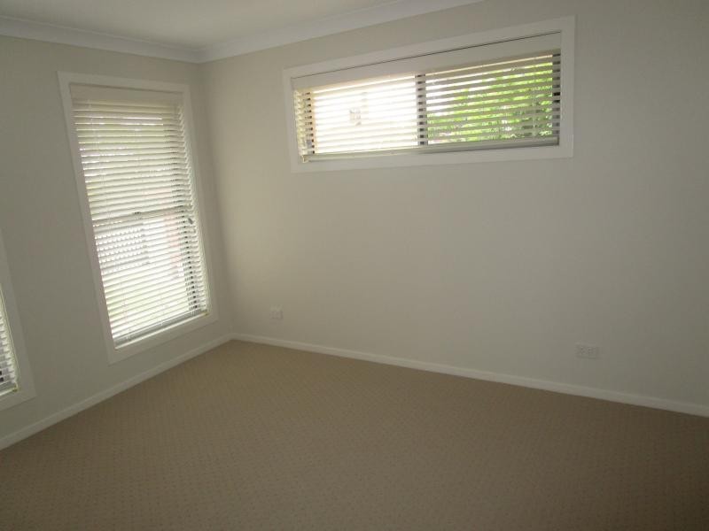 72 Blackstone Road, Silkstone QLD 4304