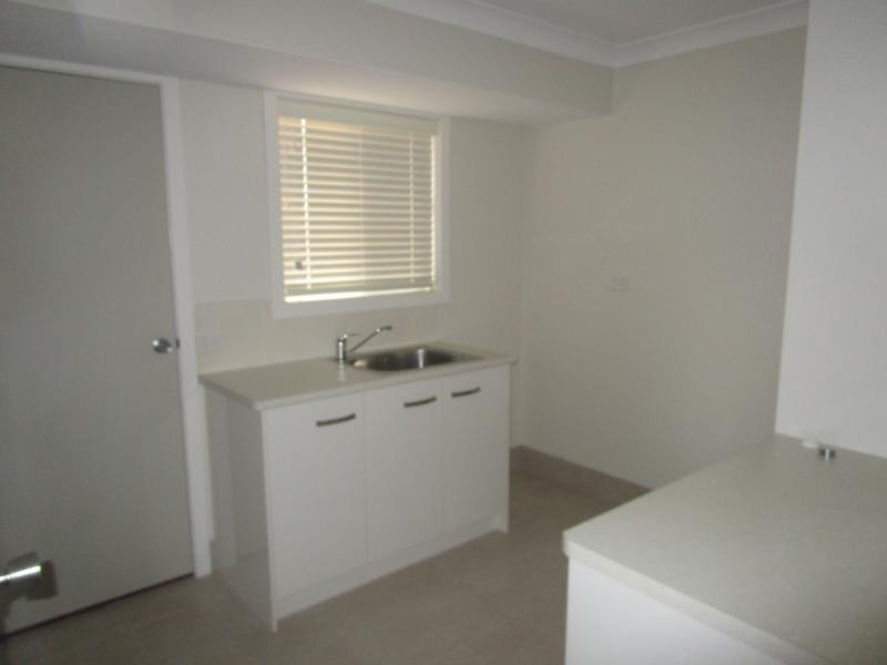 72 Blackstone Road, Silkstone QLD 4304