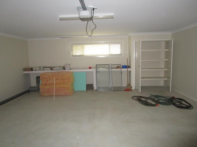 72 Blackstone Road, Silkstone QLD 4304