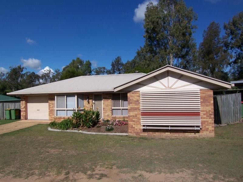 108 Equestrian Drive, Yamanto QLD 4305