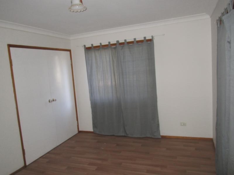 50 Melrose Drive, Flinders View QLD 4305
