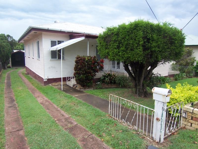 206 Glebe Road, Booval QLD 4304