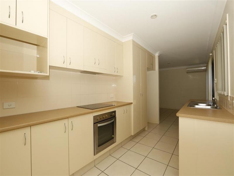 6 Bosswood Court, Yamanto QLD 4305