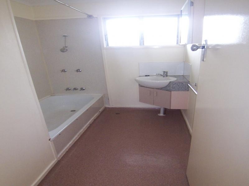 50 Jane Street, Leichhardt QLD 4305