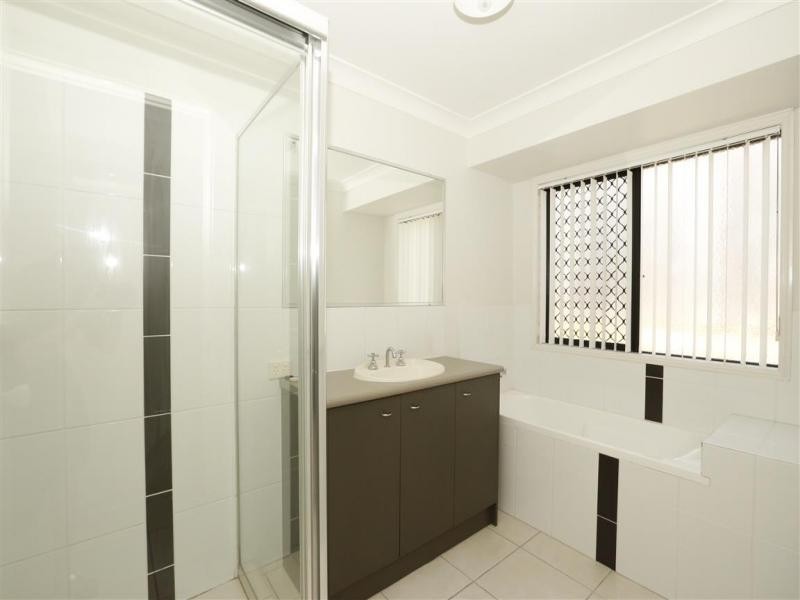 8a Phoenix Court, Churchill QLD 4305