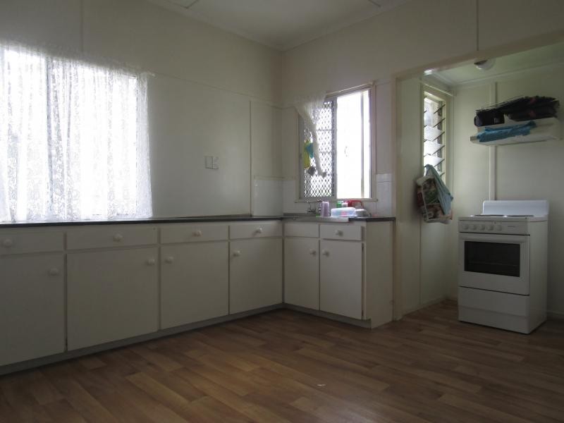 5 Casey Street, Leichhardt QLD 4305