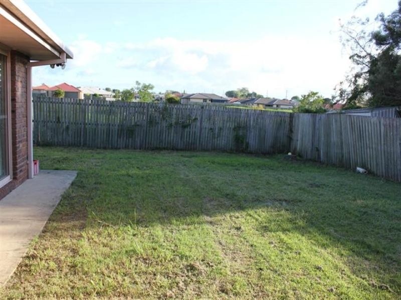 5 Joshua Place, Raceview QLD 4305