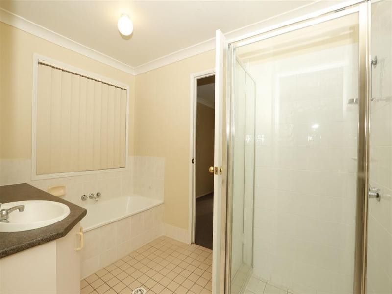 50 Rumsey Drive, Raceview QLD 4305