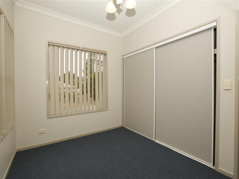 1 Lakewood Court, Flinders View QLD 4305